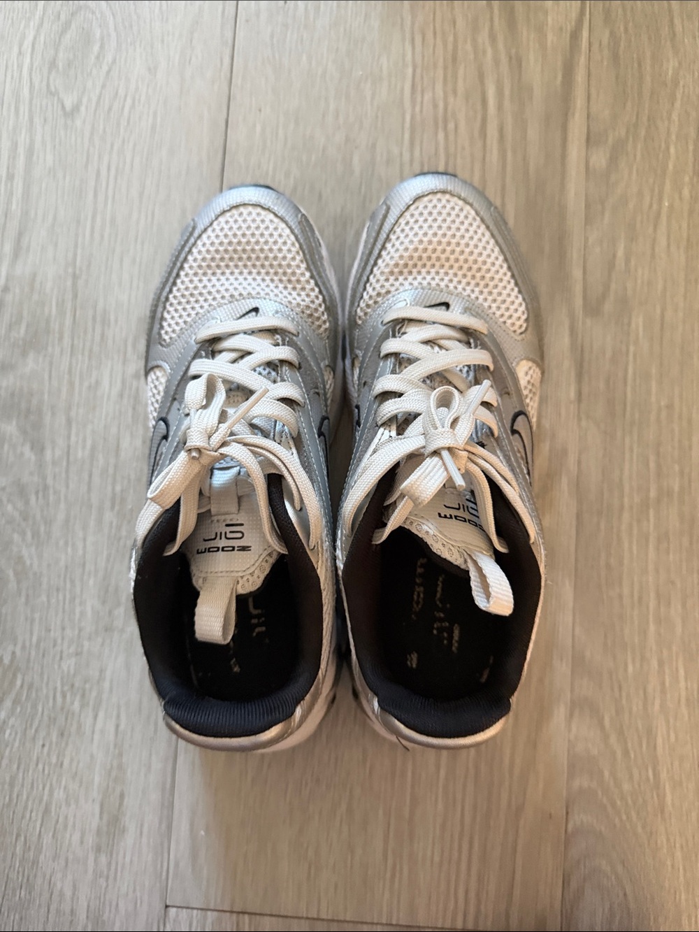 Nike White and Silver Women's Athletic Shoes